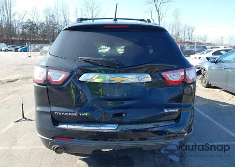 2017 Chevrolet Traverse Premier z USA, uszkodzony, nr VIN 1GNKVJKD4HJ309662